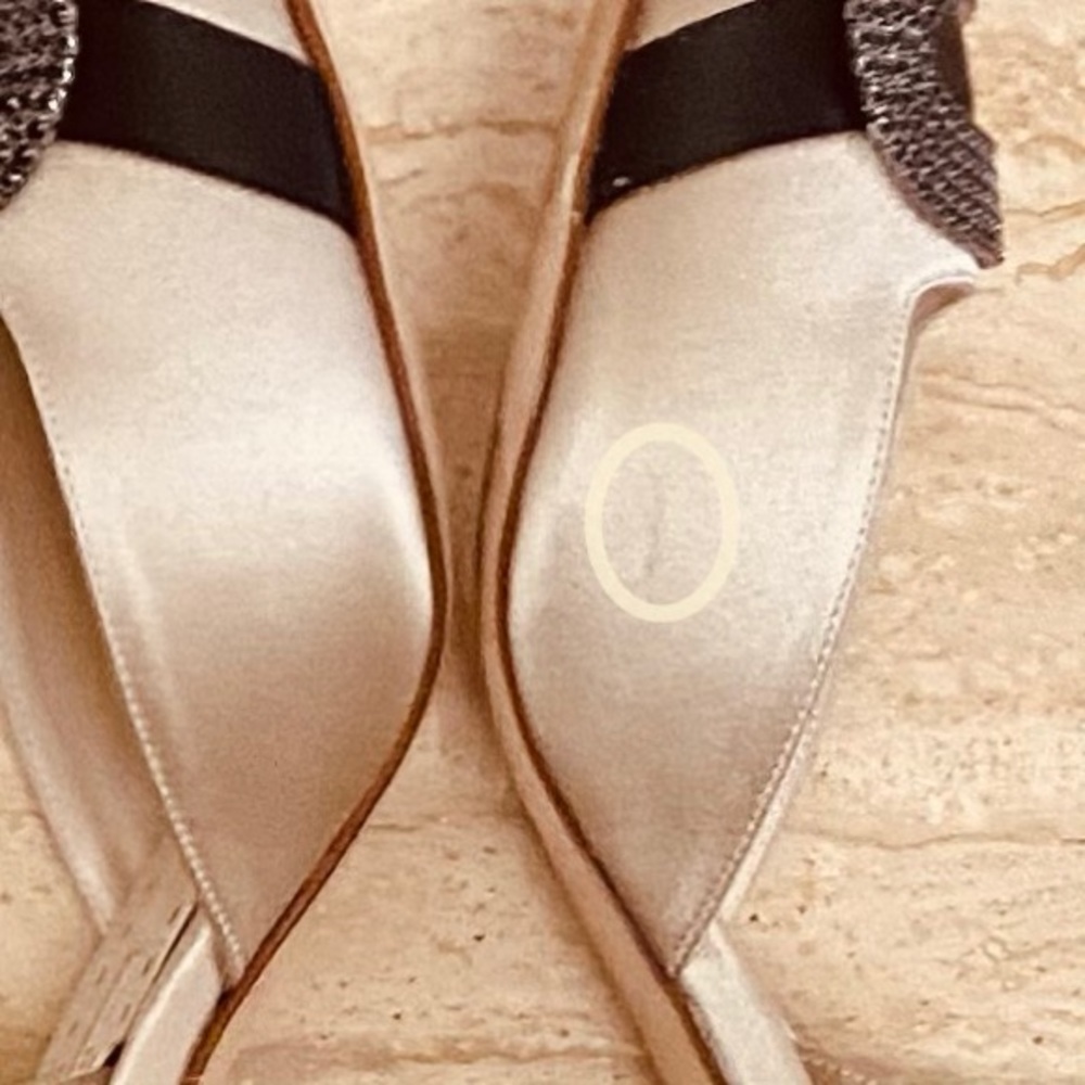 Manolo Blahnik - Picture 10 of 11